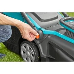 Gardena Akku-Rasenmäher Set PowerMax Li-40/37 Inkl. Akku Und Ladegerät 18 Gardena Akku-Rasenmäher Set PowerMax Li-40/37 Inkl. Akku Und Ladegerät -Online Gartenmöbel 31 3050 4078500031097 pt04