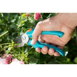 Gardena Astschere EasyCut 680 B Mit Gartenschere 20 Gardena Astschere EasyCut 680 B Mit Gartenschere -Online Gartenmöbel 4078500043380 3050 4