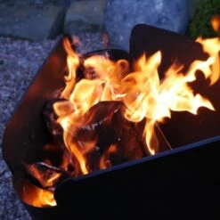 VASNER Merive M2 Feuerkorb Mittelhoch Abgerundet Schwarz -Online Gartenmöbel sign garten terrasse mood7